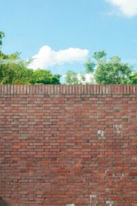 Retaining wall showcasing versatile concrete design