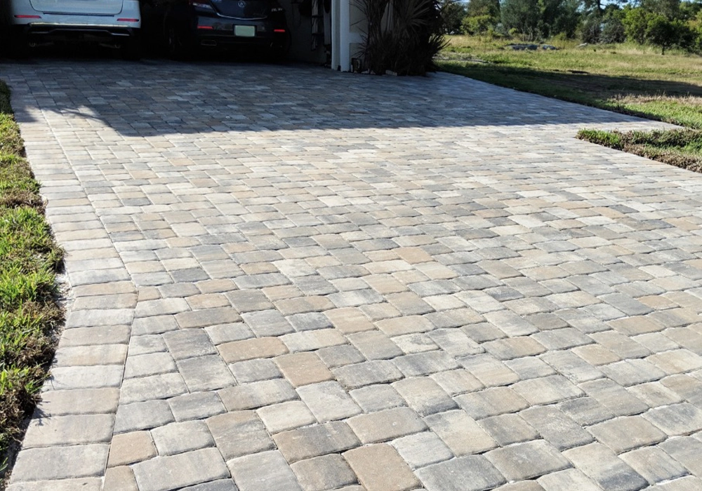 Decorative concrete driveway with custom finish